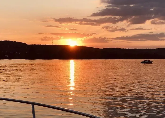 Moselle-side Apartament