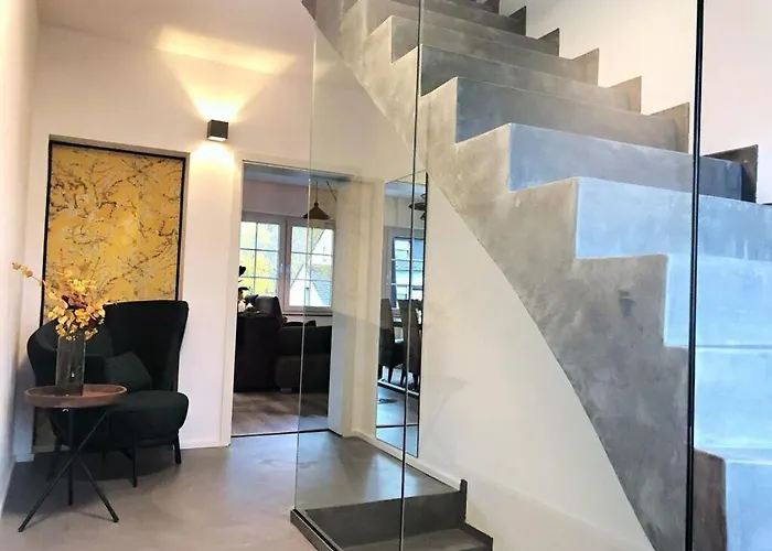 Moselle-side * Mehring (Rhineland-Palatinate)